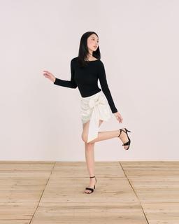 Áo thun tay dài Amy Long Sleeve Tee - C18 áo thun ôm body cổ thuyền phối dây buộc cổ