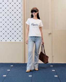 Áo thun nữ cotton tay ngắn Dami Tee cổ tròn in chữ