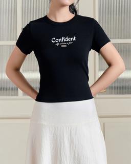 Áo thun baby tee Chita Tee ôm body in chữ Confident