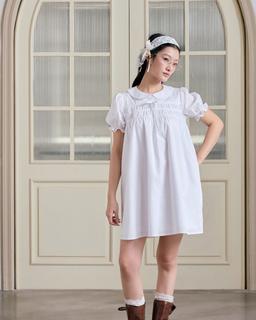 Đầm babydoll Hani Dress form rộng cổ sen thắt nơ