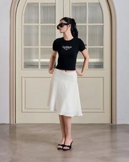Áo thun baby tee Chita Tee ôm body in chữ Confident