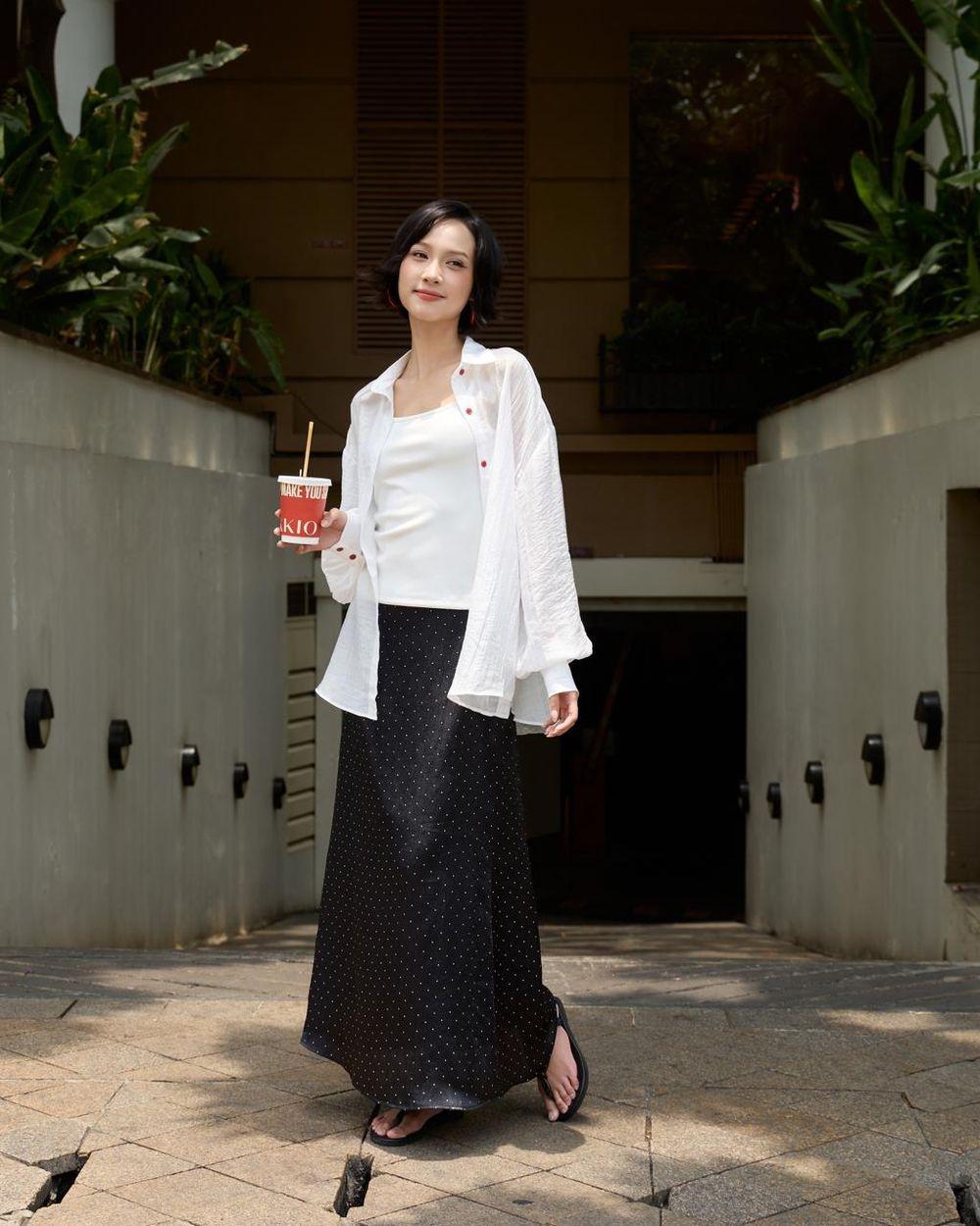 Chân váy lụa dài Mist Long Skirt