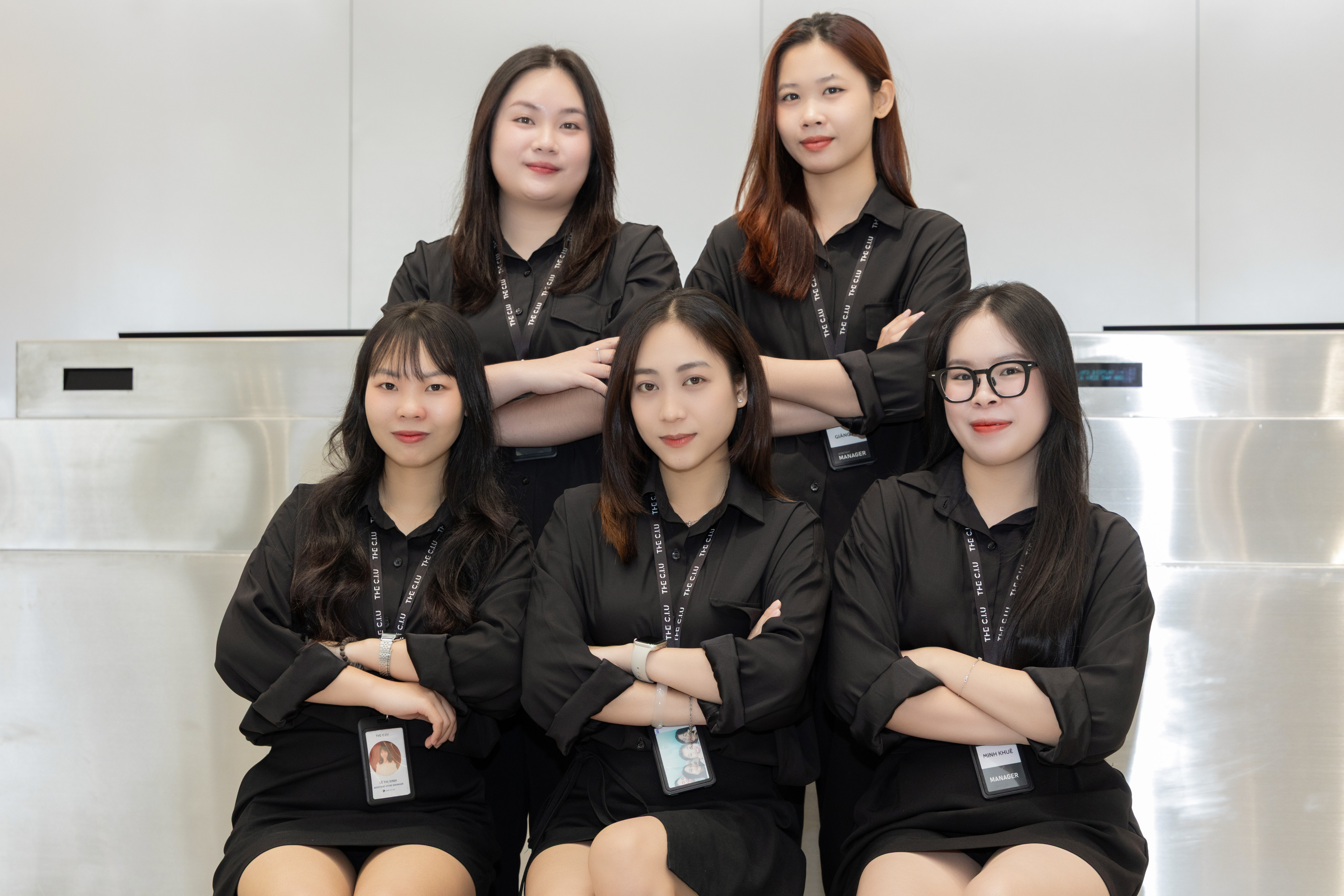 theciu-nhan-vien